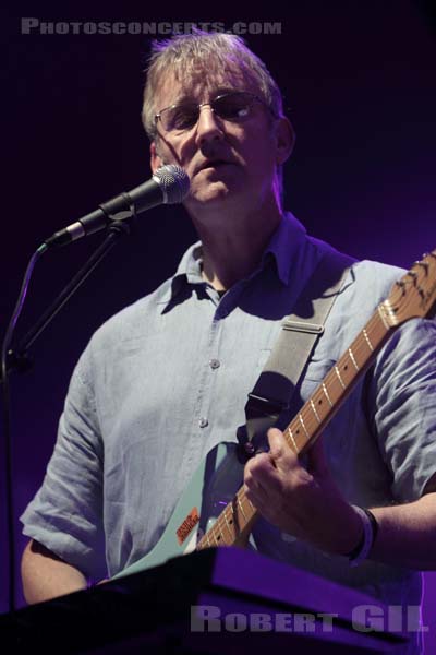 YOUNG MARBLE GIANTS - 2010-06-01 - PARIS - Espace Charlie Parker - Grande Halle - 